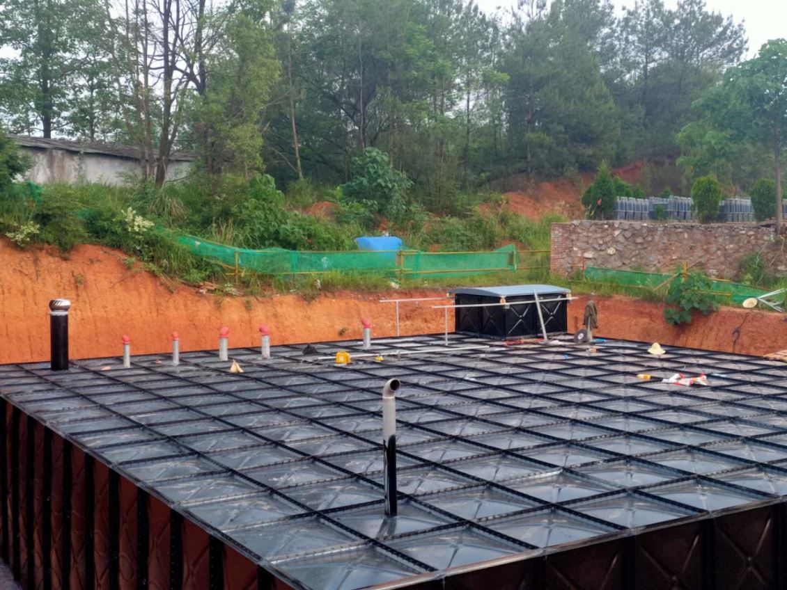 抗浮地埋水箱如何进行日常维护及注意事项？